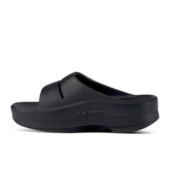 OOFOS Women's Oomega Ooahh Sandal, Black