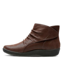 Sillian Sway Brown - 26122556 by Clarks