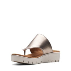 Un Karely Sea Gold Metallic - 26141403 by Clarks