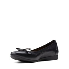 Un Darcey Bow Black Leather - 26151519 by Clarks