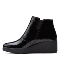Mazy Eastham Black Pat - 26154855 by Clarks