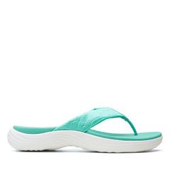 Lola Point Green - 26156994 by Clarks