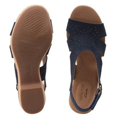 Giselle Bay Navy - 26159447 by Clarks